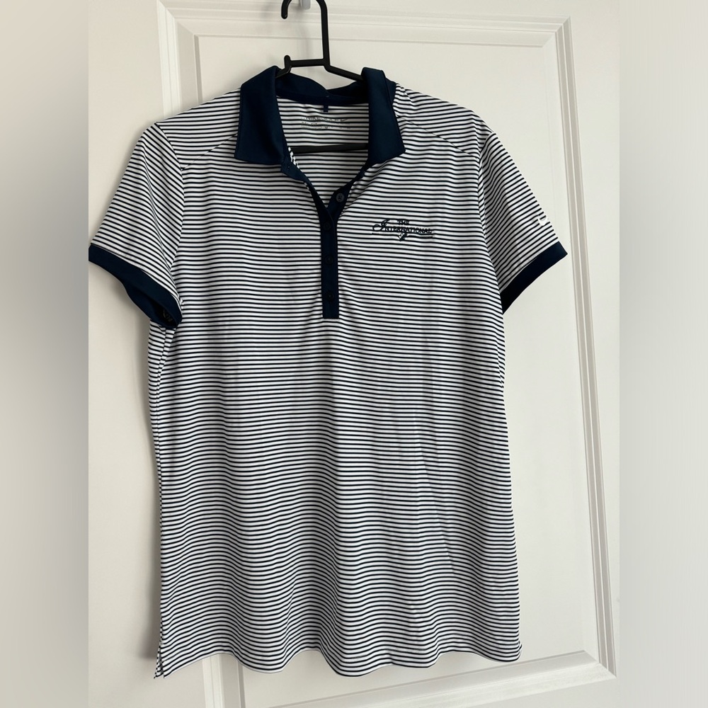 Nike dri fit golf shirt - international golf course limited edition